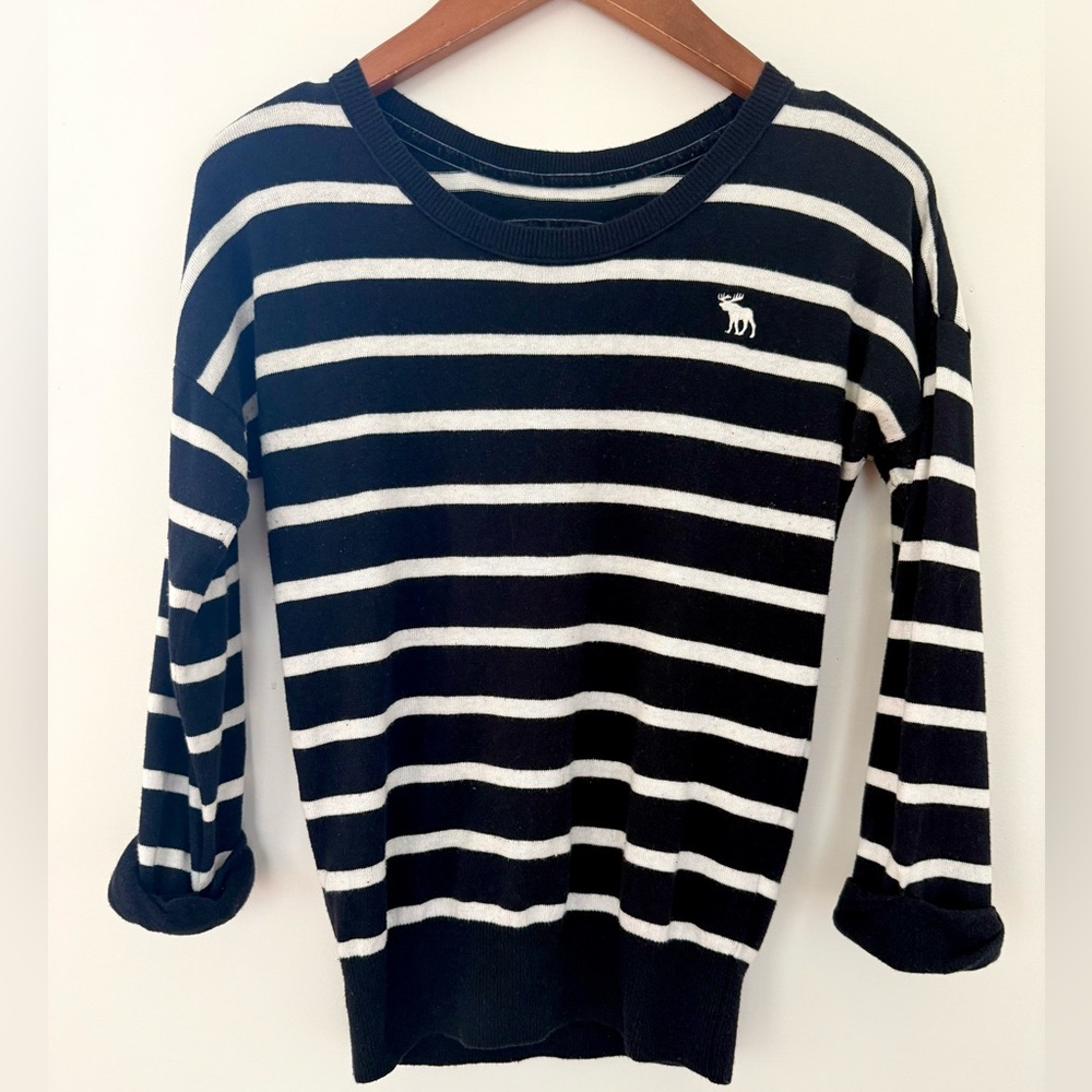 Abercrombie Women Sweater Shirt Top A&F Striped 3/4
Sleeves Navy Y2K Size S